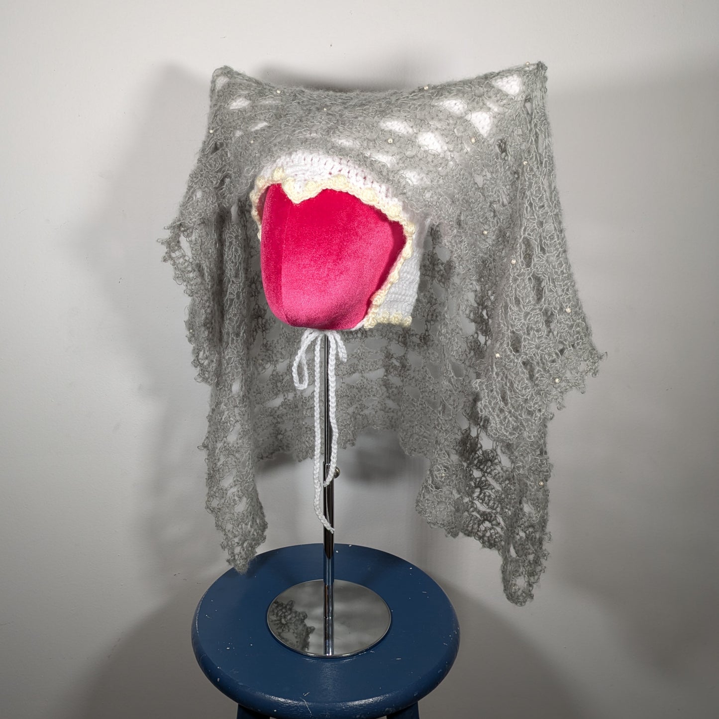 White & Gray Veiled Escoffion