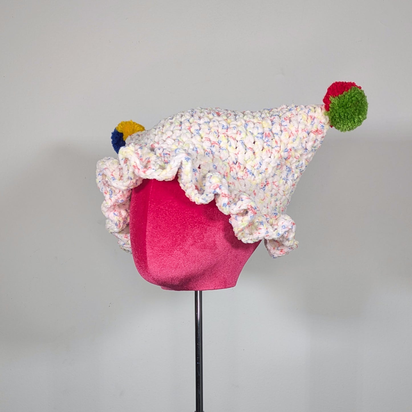 Clowny Ruffled Cat Hat