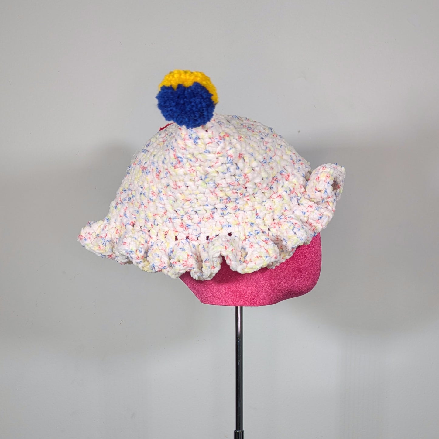 Clowny Ruffled Cat Hat