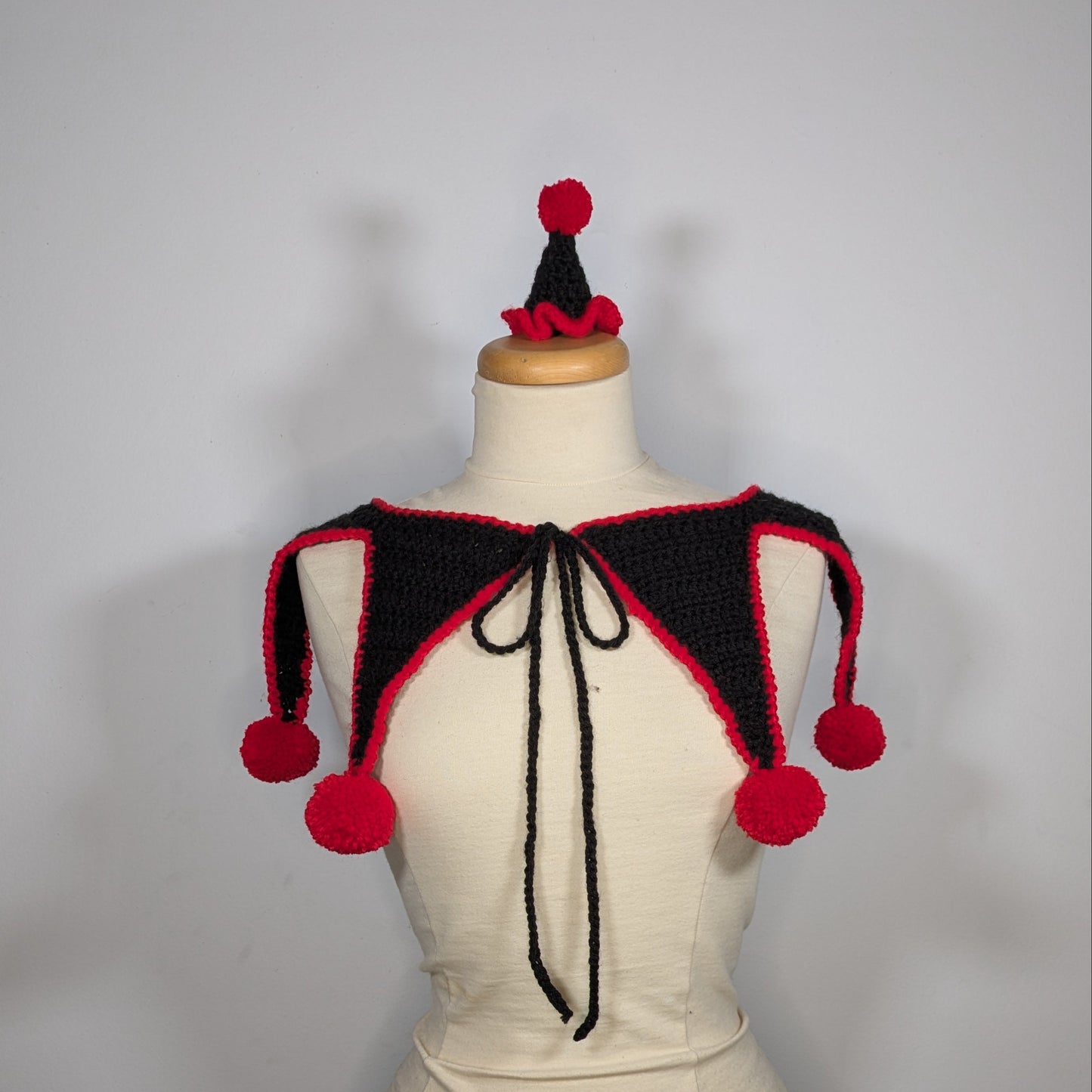 Black & Red Clown Set